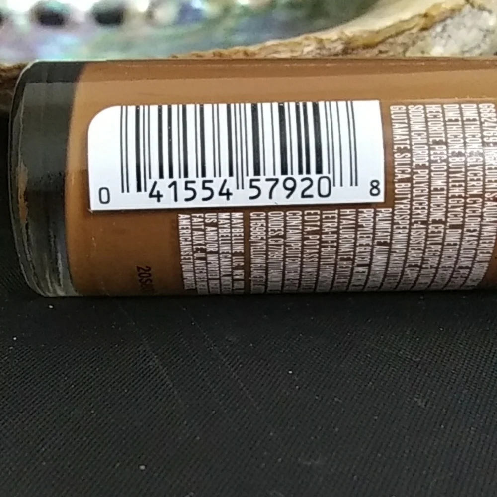 Maybelline Dream Radiant Liquid Foundation Shade 128 Color Mocha